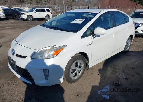 2013 Toyota Prius z USA, uszkodzony, nr VIN JTDKN3DU2D5668108